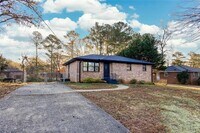 Building Photo - 2663 Hicks Rd