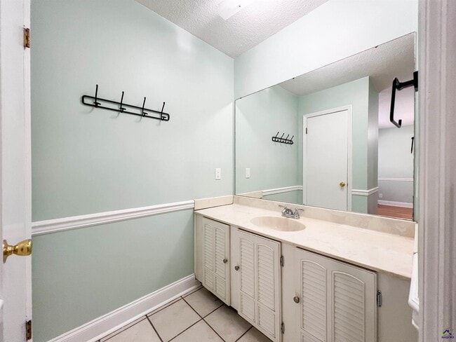 Building Photo - 1205 Morningside Dr