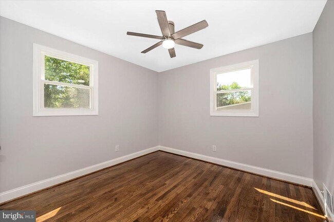 Building Photo - 13205 Okinawa Ave