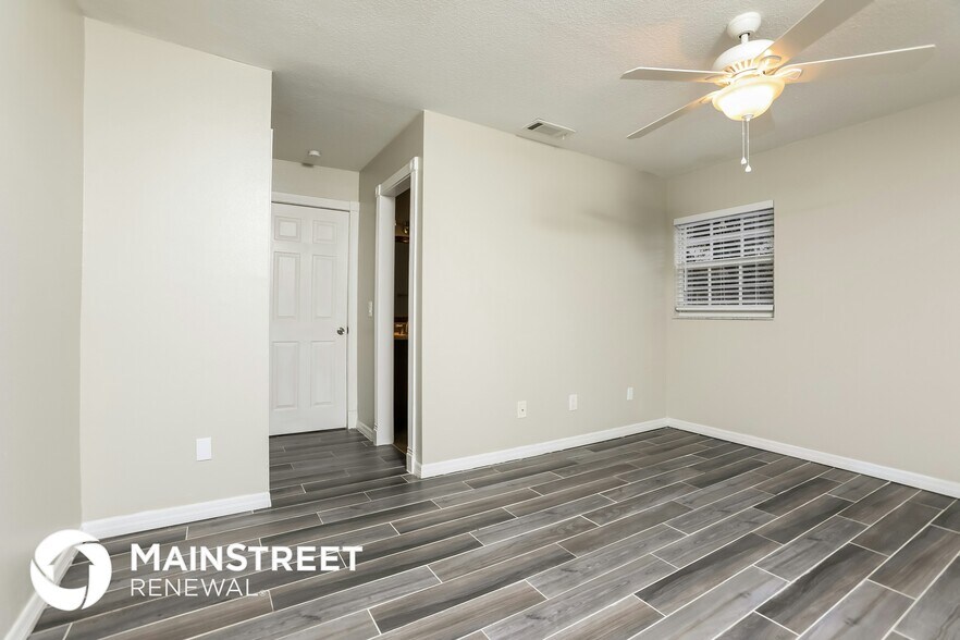 Building Photo - 109 N Alderwood St