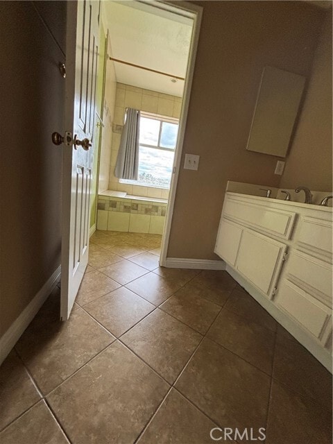 Building Photo - 17092 Whispering Brook Way