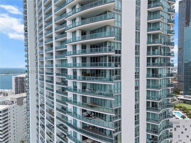 Building Photo - 1331 Brickell Bay Dr