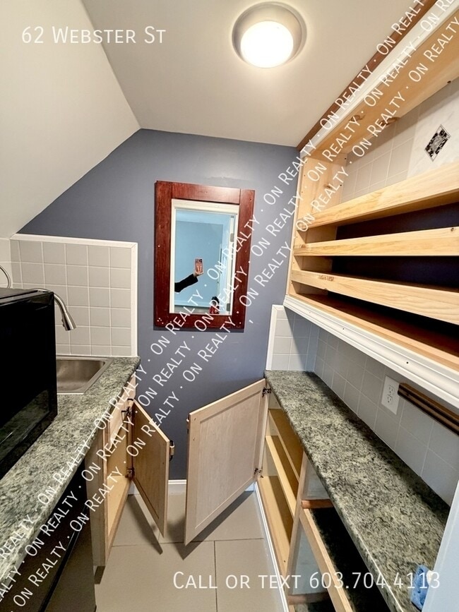 Building Photo - 62 Webster St