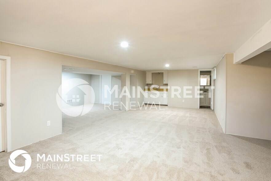 Building Photo - 11906 E 60 St