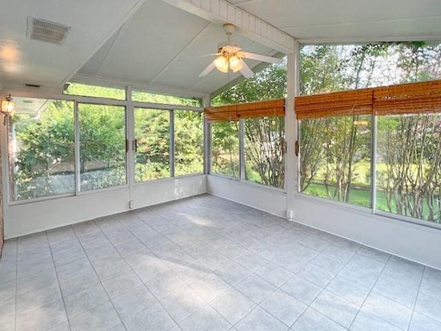 Building Photo - 2711 Fairlane Dr