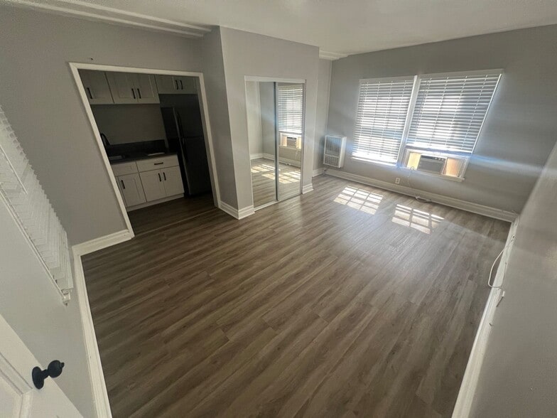 Interior Photo - Blake Manor