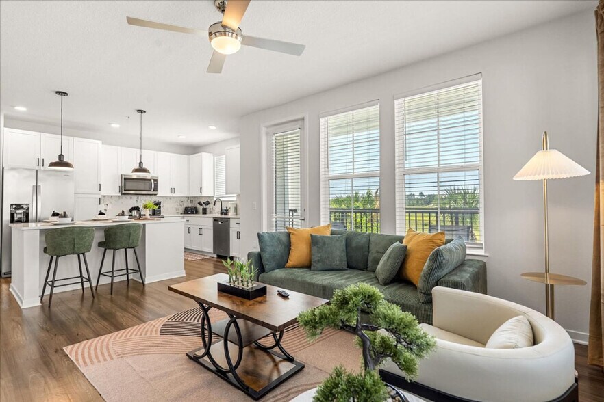 Building Photo - 1223 E Plant St