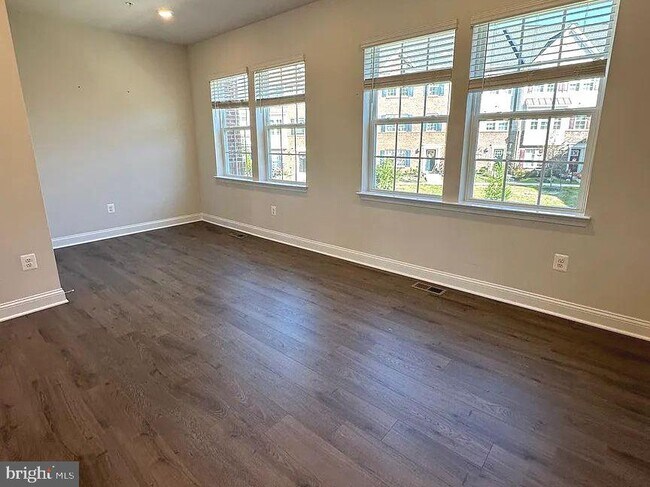 Building Photo - 7585 Marston Way