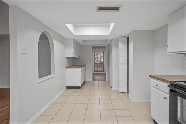 Building Photo - 2834 Fern Glen Dr