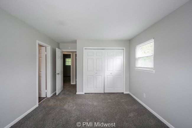 Building Photo - 3026 Osceola Ln