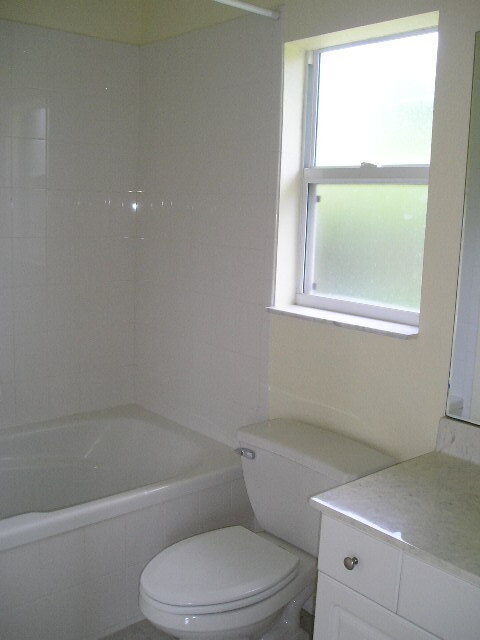 Building Photo - "Charming 3-Bedroom Haven with 2 Baths in Palm Coast – 1208 Sq Ft of Cozy Living!"