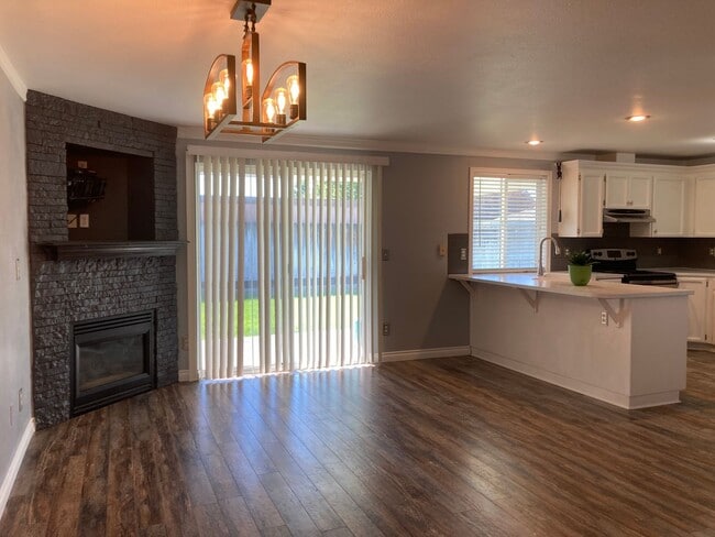 Building Photo - Modern Two-Story 4-Bedroom Home with Firep...