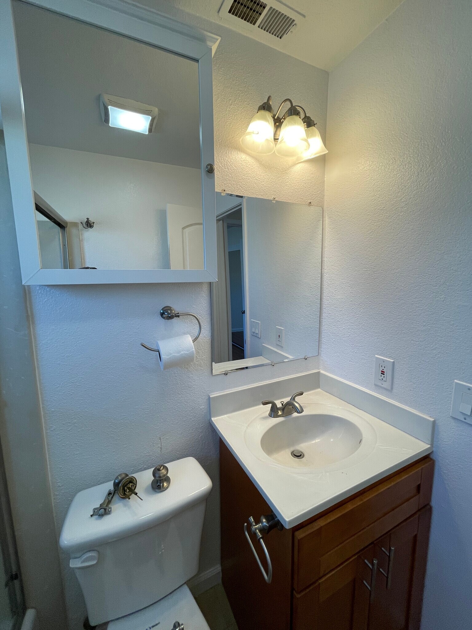 downstairs bathroom - 1705 Monroe St