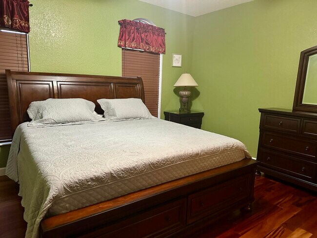 Building Photo - 13638 88th Pl N