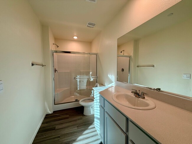 Building Photo - Brand-New Townhome for Rent in the Highly ...