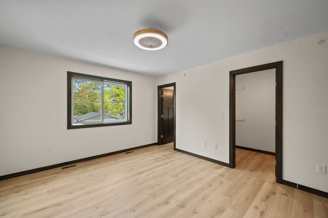 Building Photo - Brand New Townhome in Sartell!