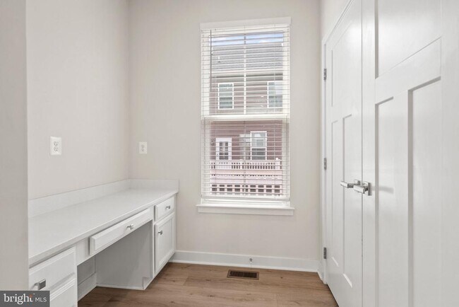 Building Photo - 5507 Greenpoint Ln