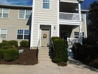 Building Photo - 2 Bedroom Located in Summerfield Community
