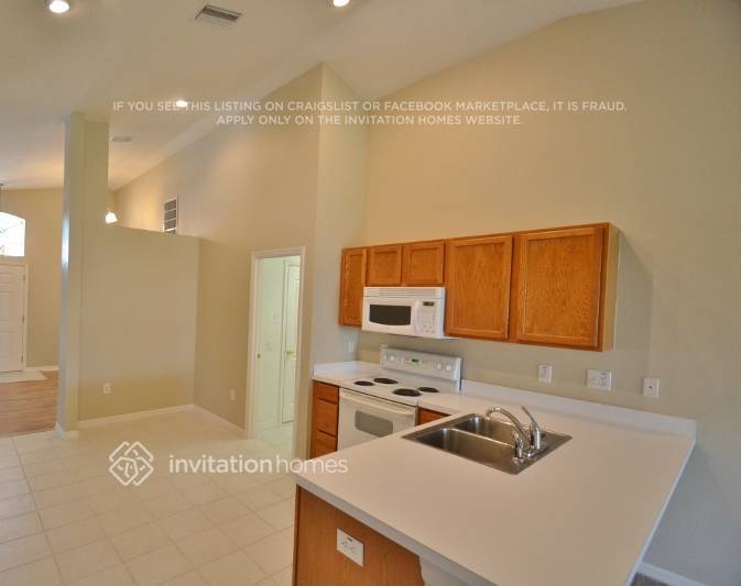 Building Photo - 13032 Bridleford Dr