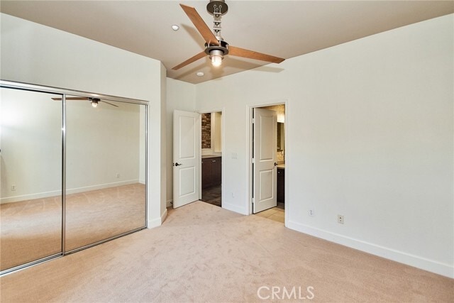 Building Photo - 15 Vantis Dr