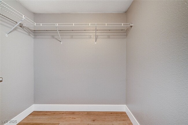 Building Photo - 855 N Stephanie St