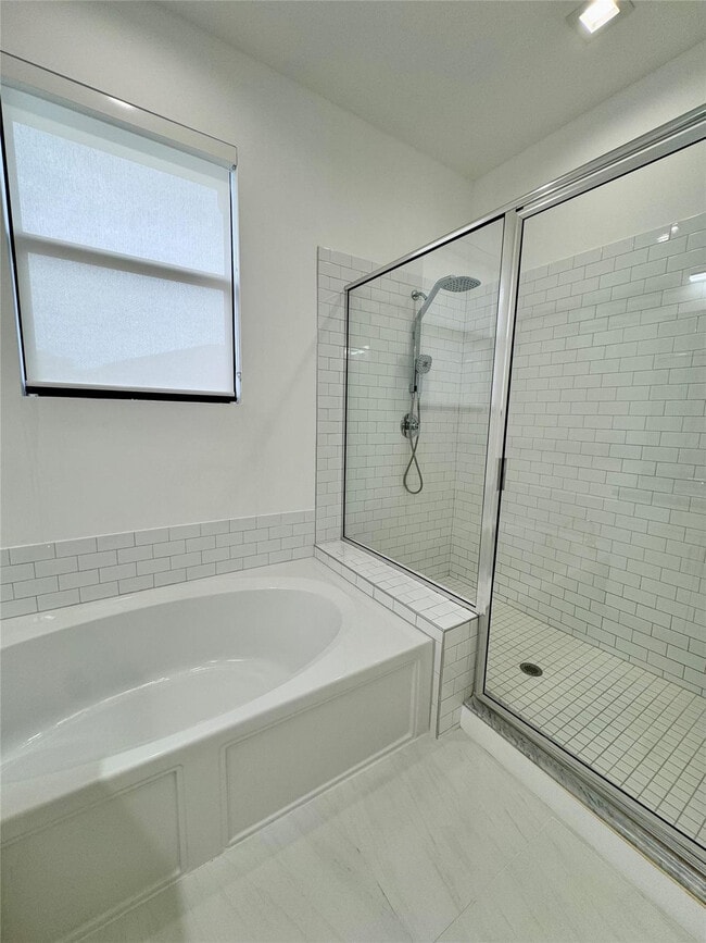 Building Photo - 4915 Whispering Way