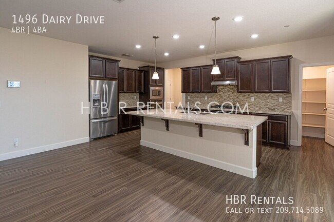 Building Photo - 1496 Dairy Dr