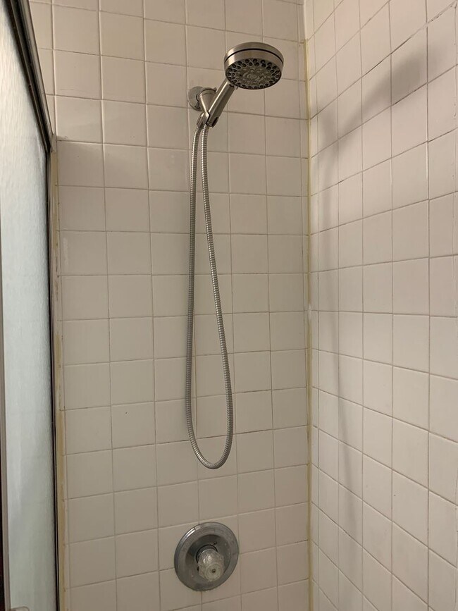 Building Photo - Curlew