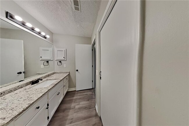 Building Photo - 831 Muirfield Trce