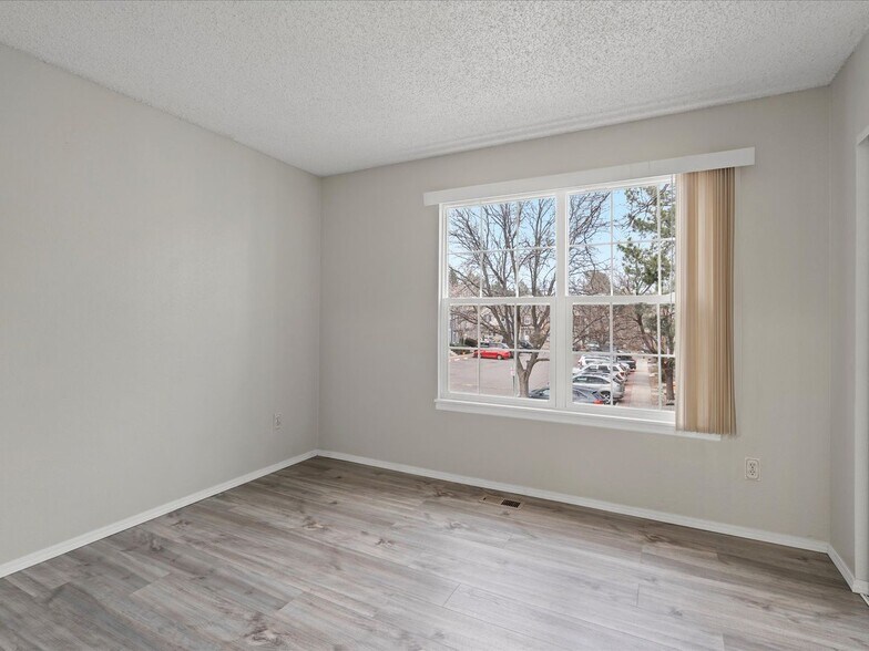 Building Photo - 2909 W 81st Ave