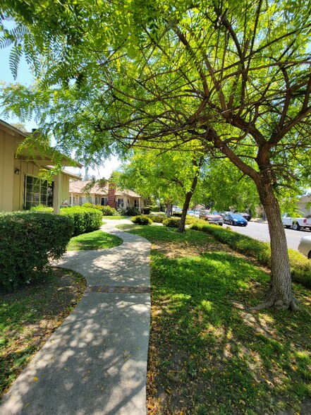 Building Photo - 7258 Allott Ave