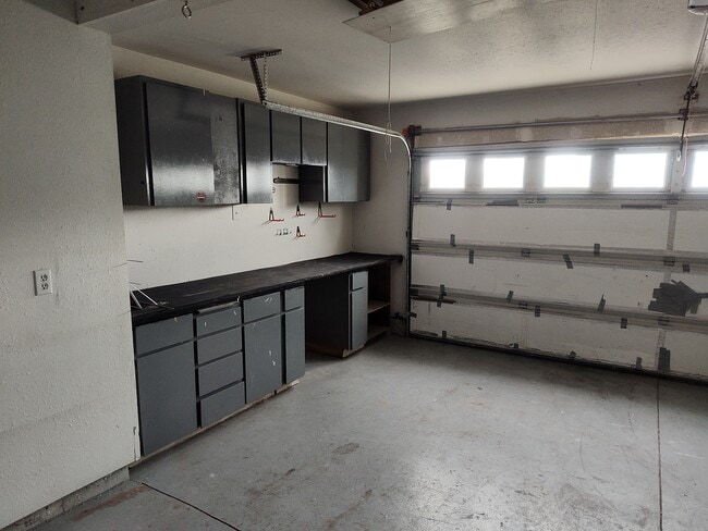 Building Photo - 4211 Holland Ln