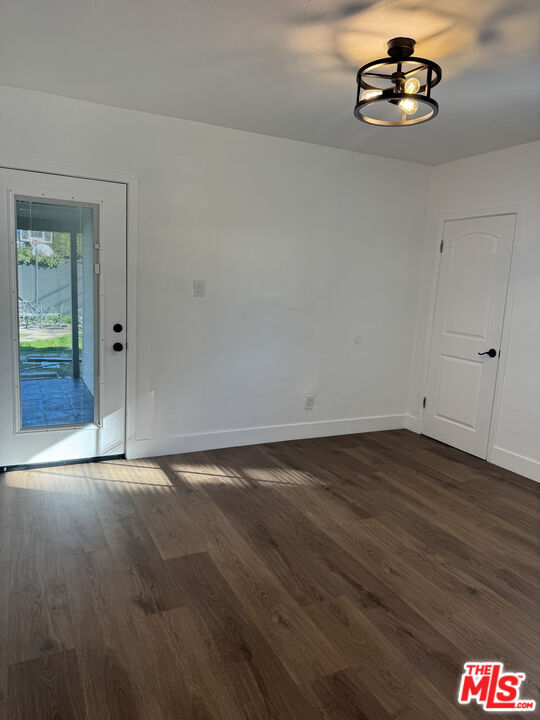 Building Photo - 2715 W 43rd St