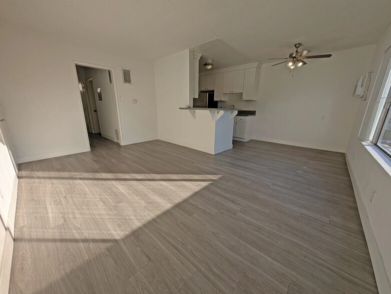 Building Photo - 3365 Keystone Av