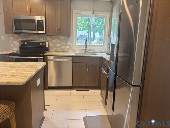 Building Photo - 1511 Charrington Dr
