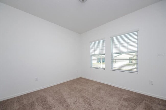 Building Photo - 142 Hidden Lk Lp