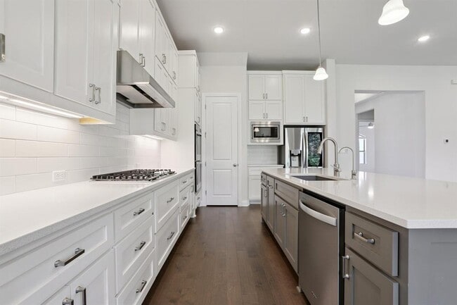 Building Photo - 19304 Summit Glory Trl