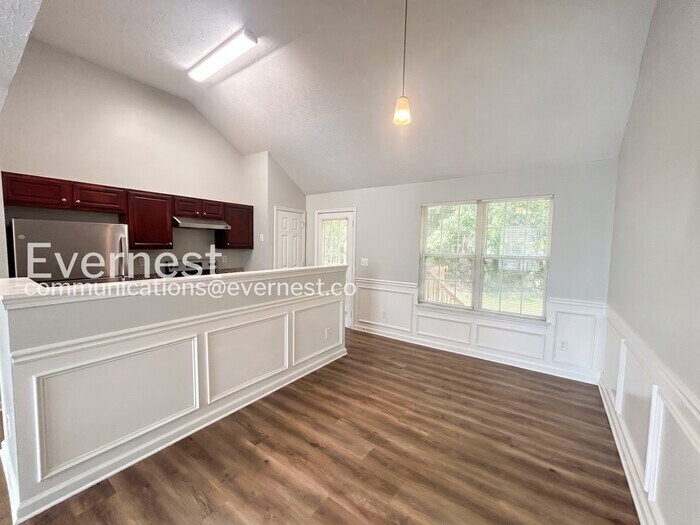 Building Photo - 435 Skif Pond Ct