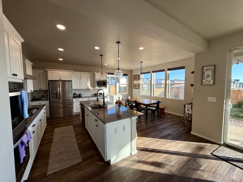 Building Photo - 450 Fairchild St