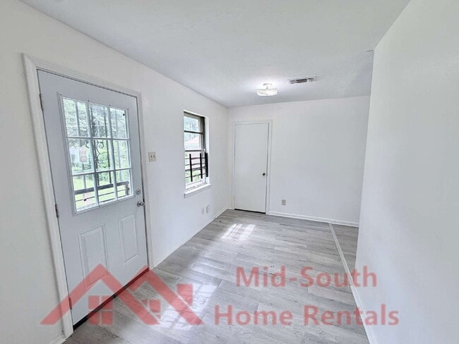 Building Photo - 5057 Gill Rd