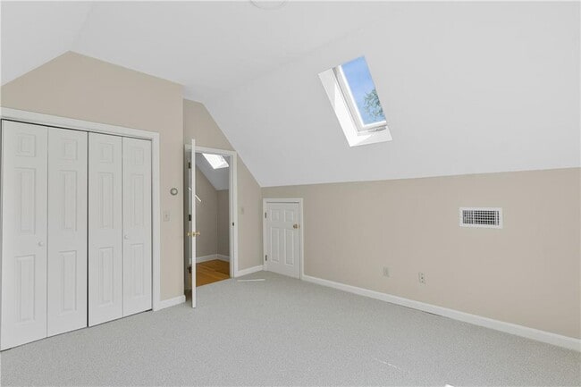 Building Photo - 544 Slocum Rd