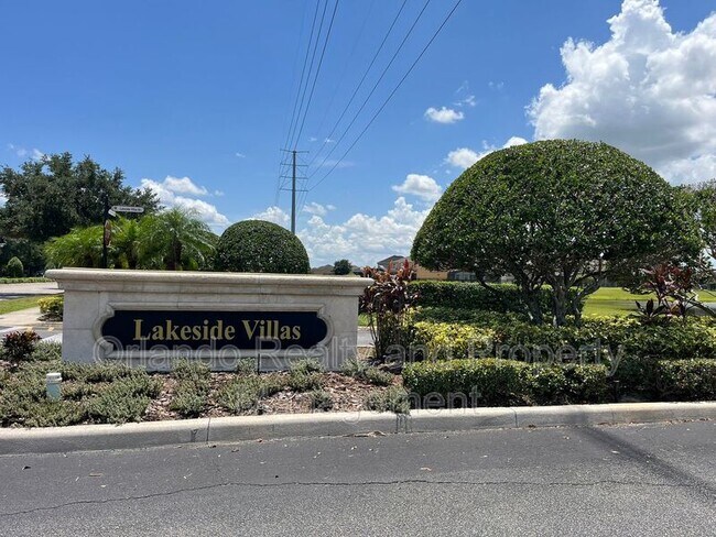 Building Photo - 1728 Lakeside Ave