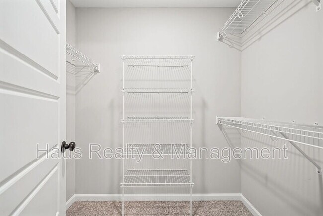 Building Photo - 1514 Fredrick Dr