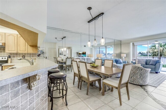 Building Photo - 9380 Gulf Shore Dr