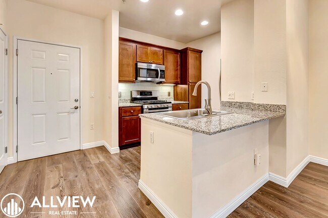Building Photo - *MOVE-IN SPECIAL | $500 OFF FIRST MONTH'S ...