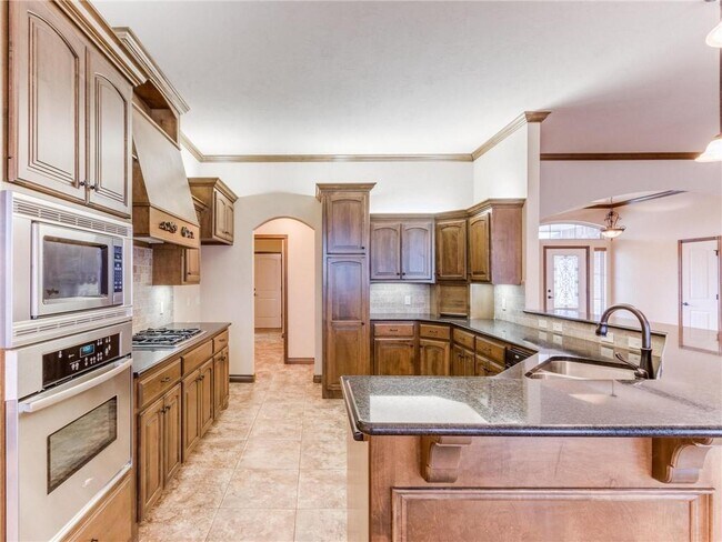Building Photo - 4908 Arbuckle Dr