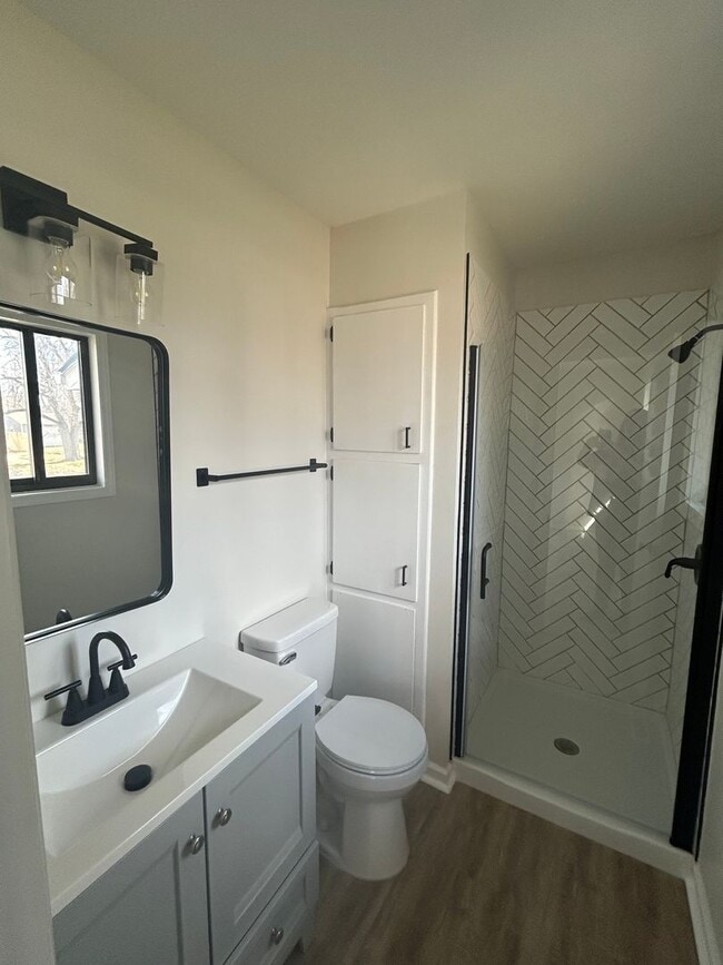 Building Photo - 1208 N Brunswick Ln