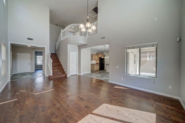 Building Photo - 2143 W Marconi Ave