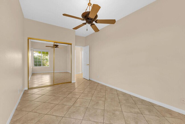 Building Photo - 79851 Carmel Valley Ave