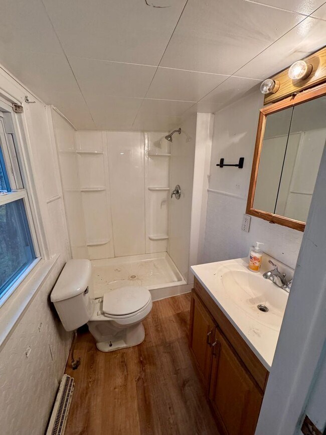 Building Photo - 470-474 Spang Avenue